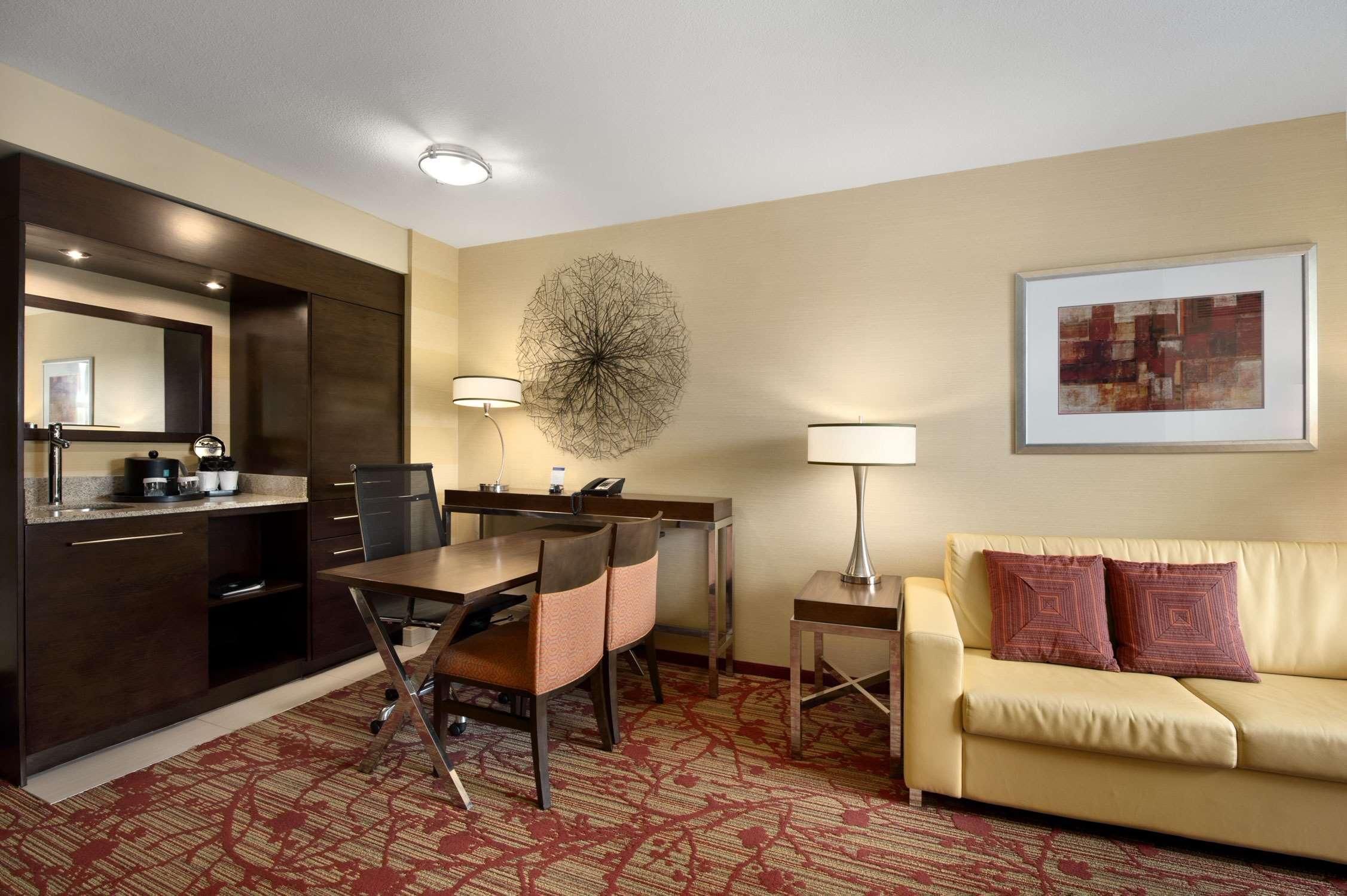 Embassy Suites Atlanta - Kennesaw Town Center Ruang foto