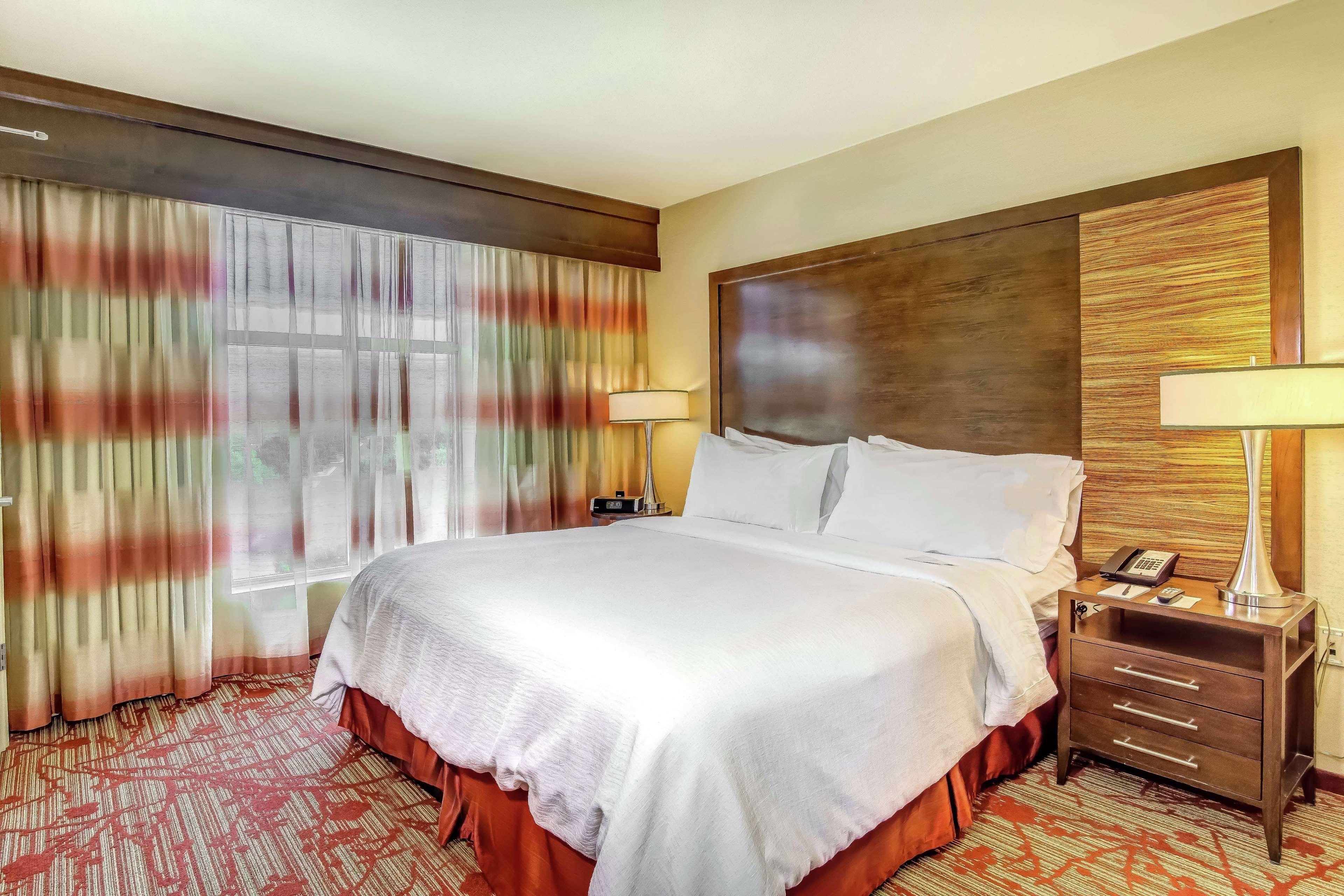 Embassy Suites Atlanta - Kennesaw Town Center Bagian luar foto
