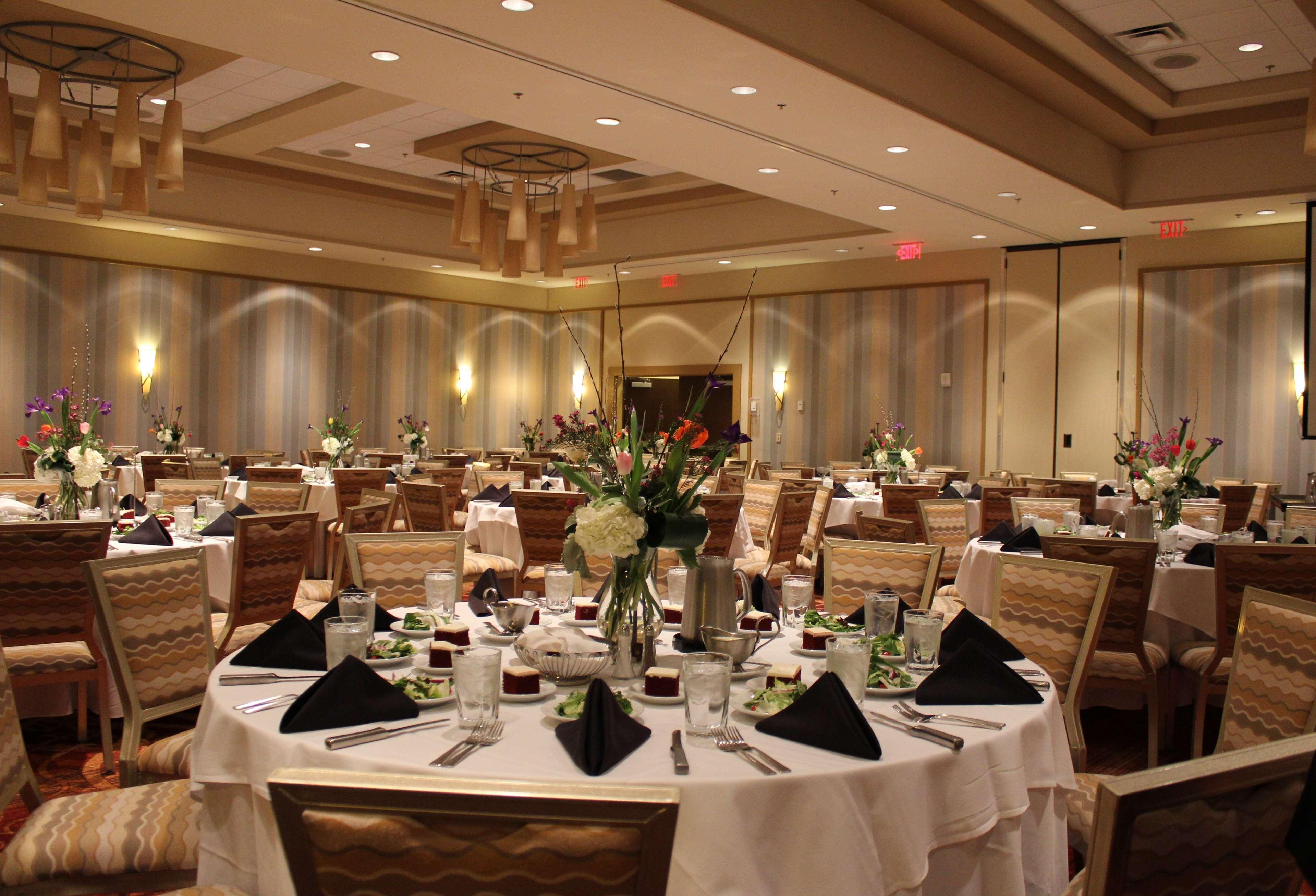 Embassy Suites Atlanta - Kennesaw Town Center Bagian luar foto