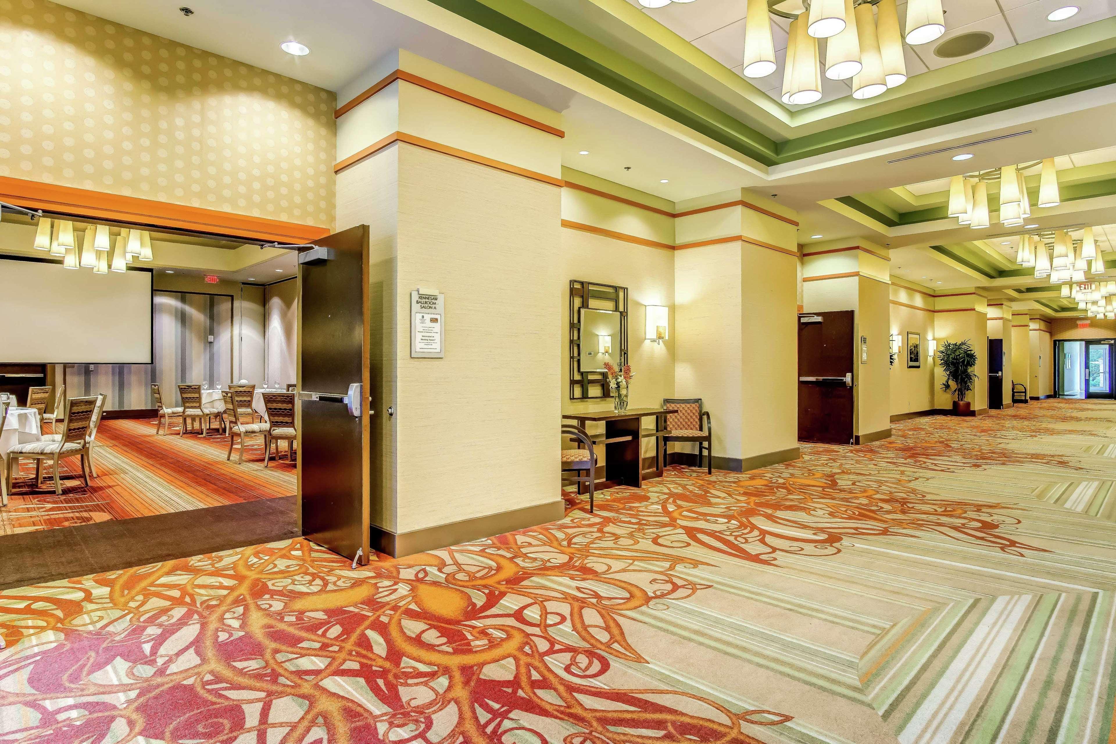Embassy Suites Atlanta - Kennesaw Town Center Bagian luar foto