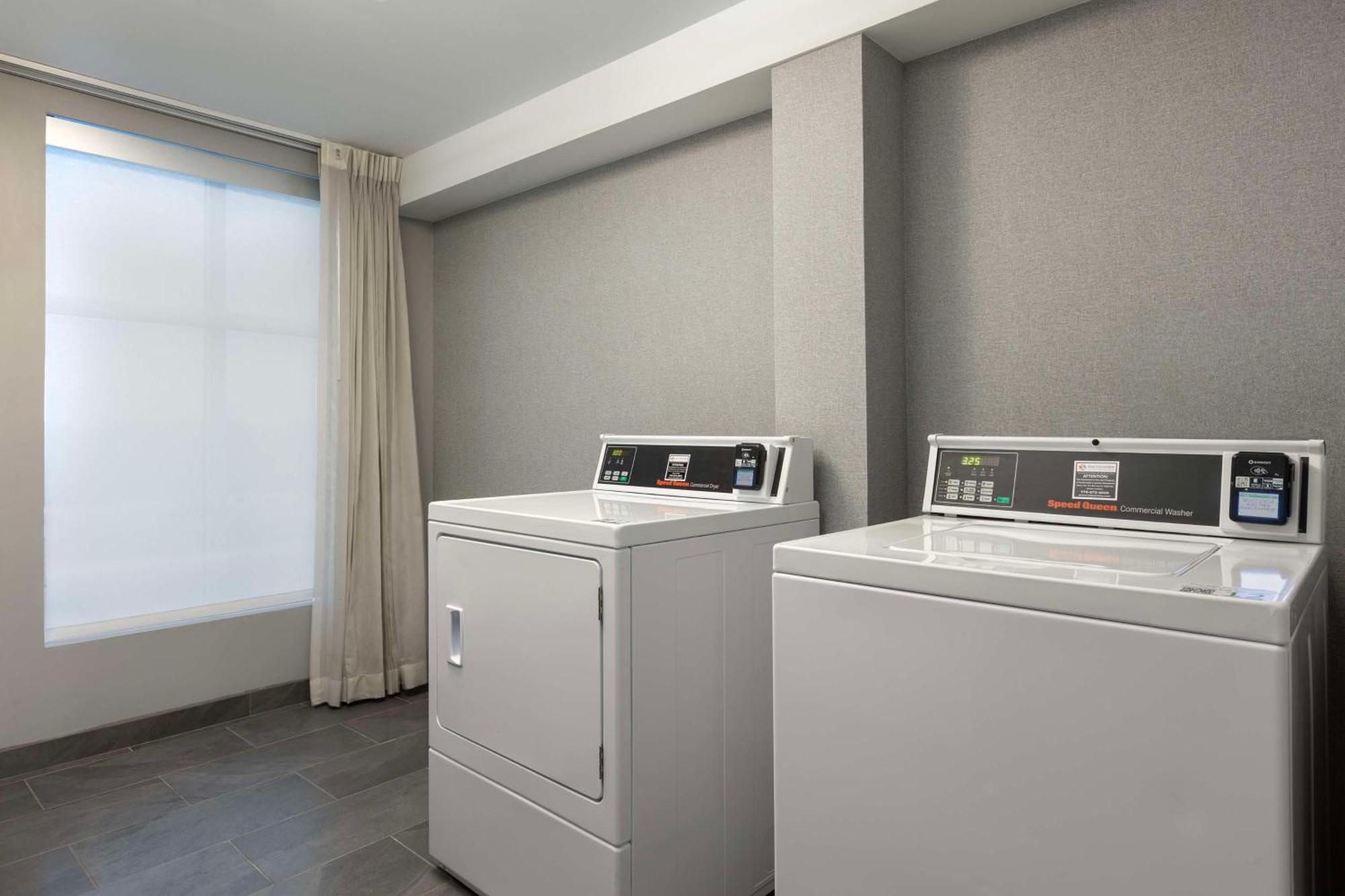 Embassy Suites Atlanta - Kennesaw Town Center Bagian luar foto