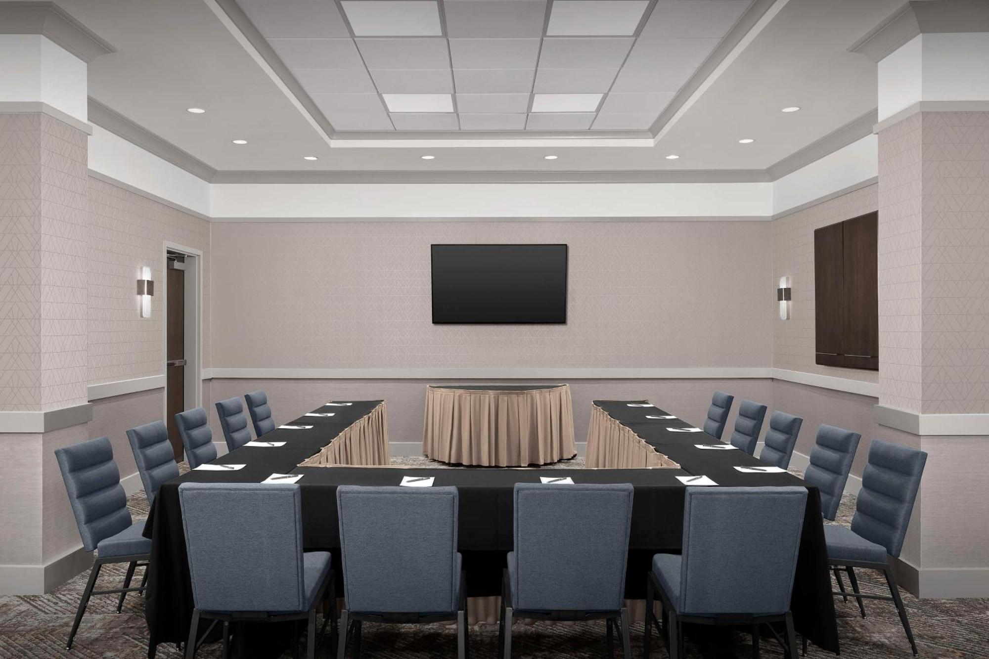 Embassy Suites Atlanta - Kennesaw Town Center Bagian luar foto