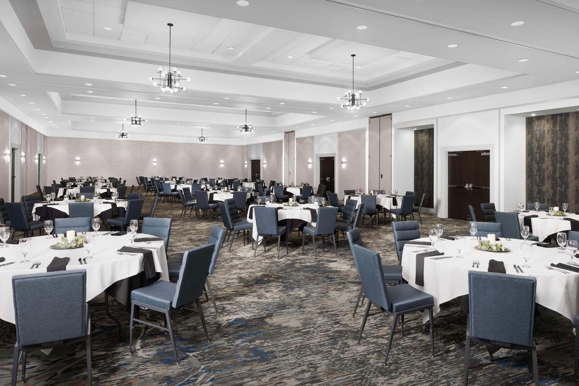 Embassy Suites Atlanta - Kennesaw Town Center Bagian luar foto