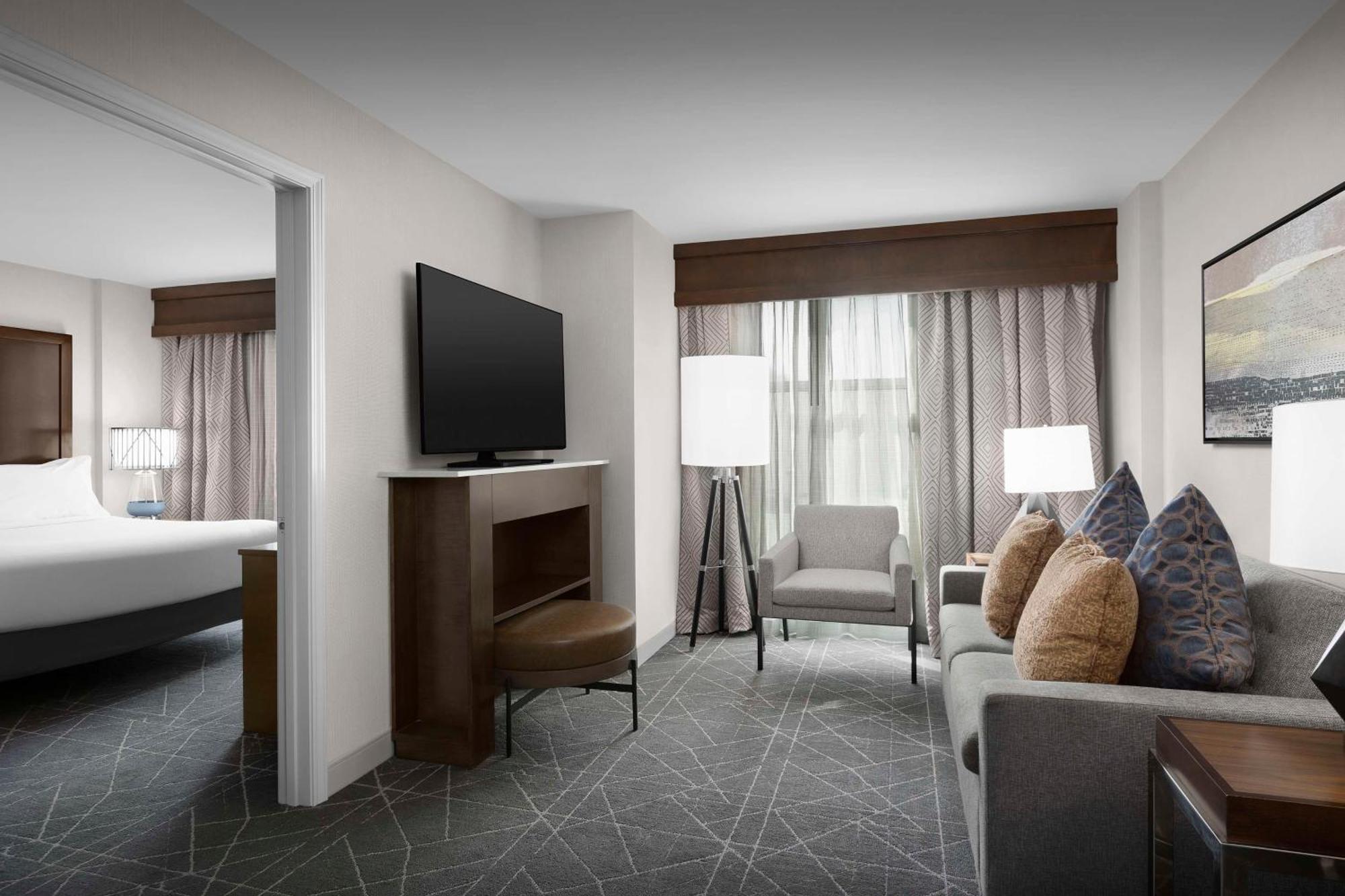 Embassy Suites Atlanta - Kennesaw Town Center Bagian luar foto